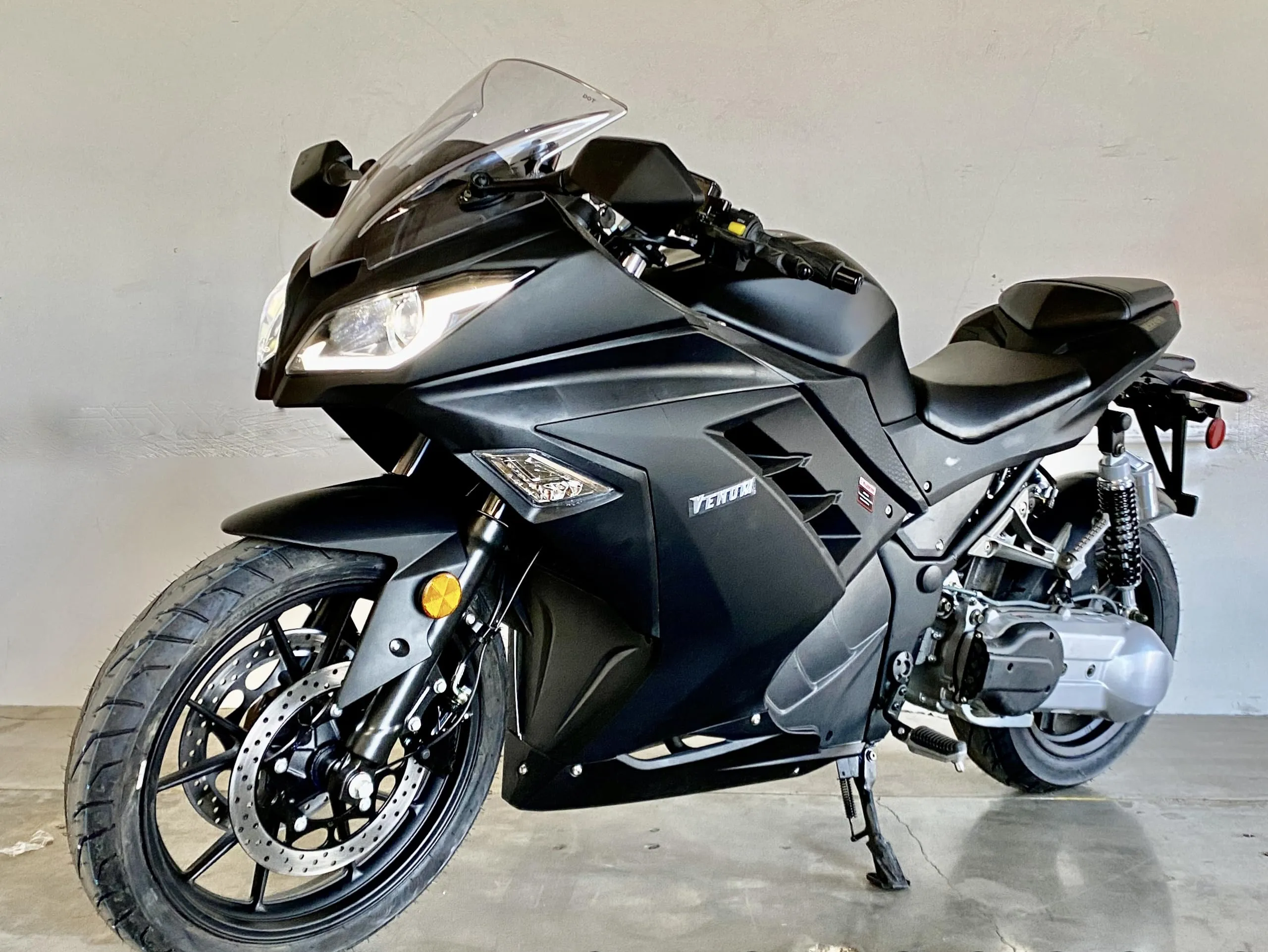 VENOM X22GT 250CC AUTOMATIC MOTORCYCLE